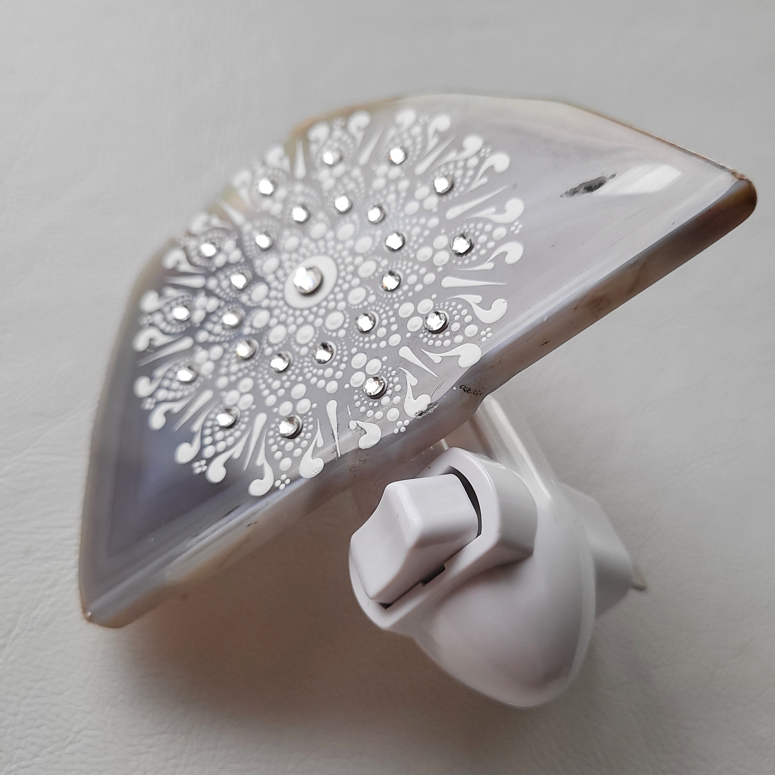 Agate nightlight - white