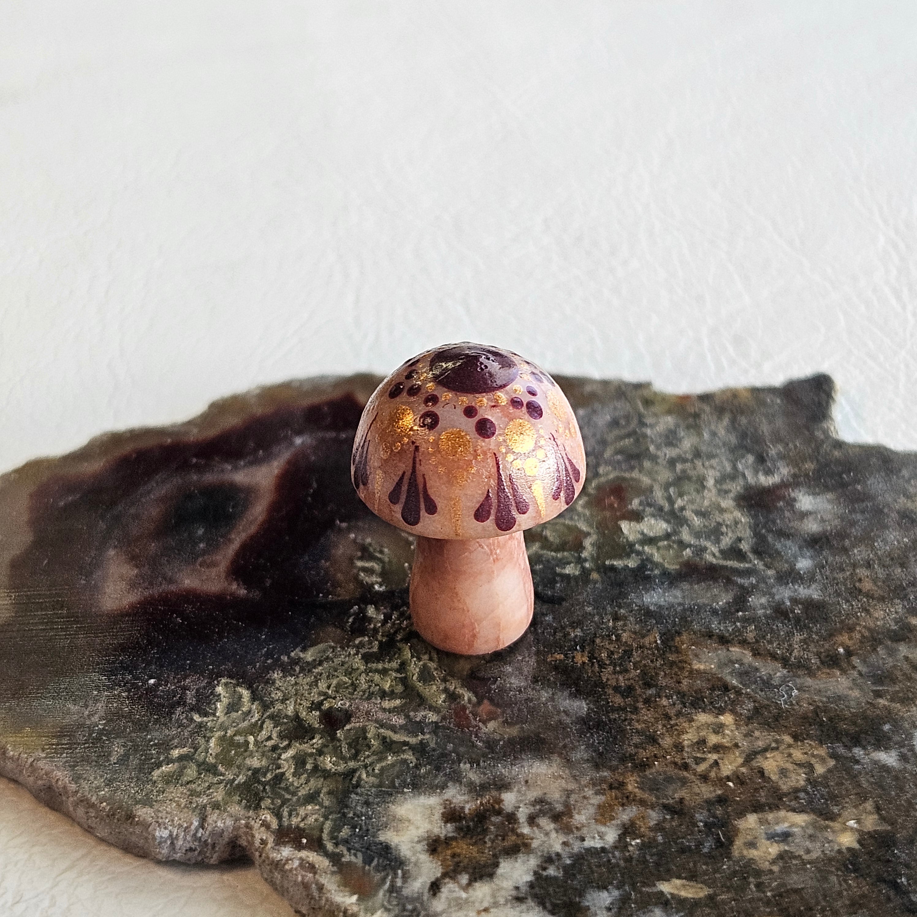 Mini Carved Mushroom - Peach Amazonite