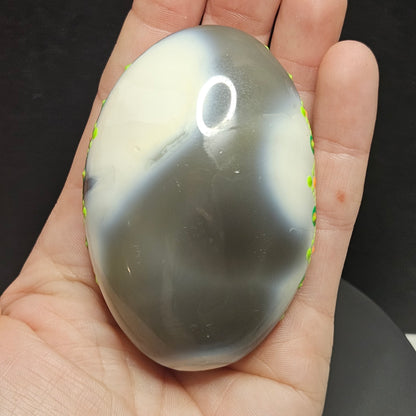 Orca Agate mandala meditation stone (UV)