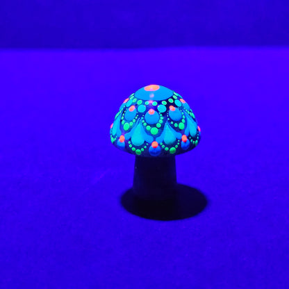 Mini Carved Mushroom - UV Larvikite