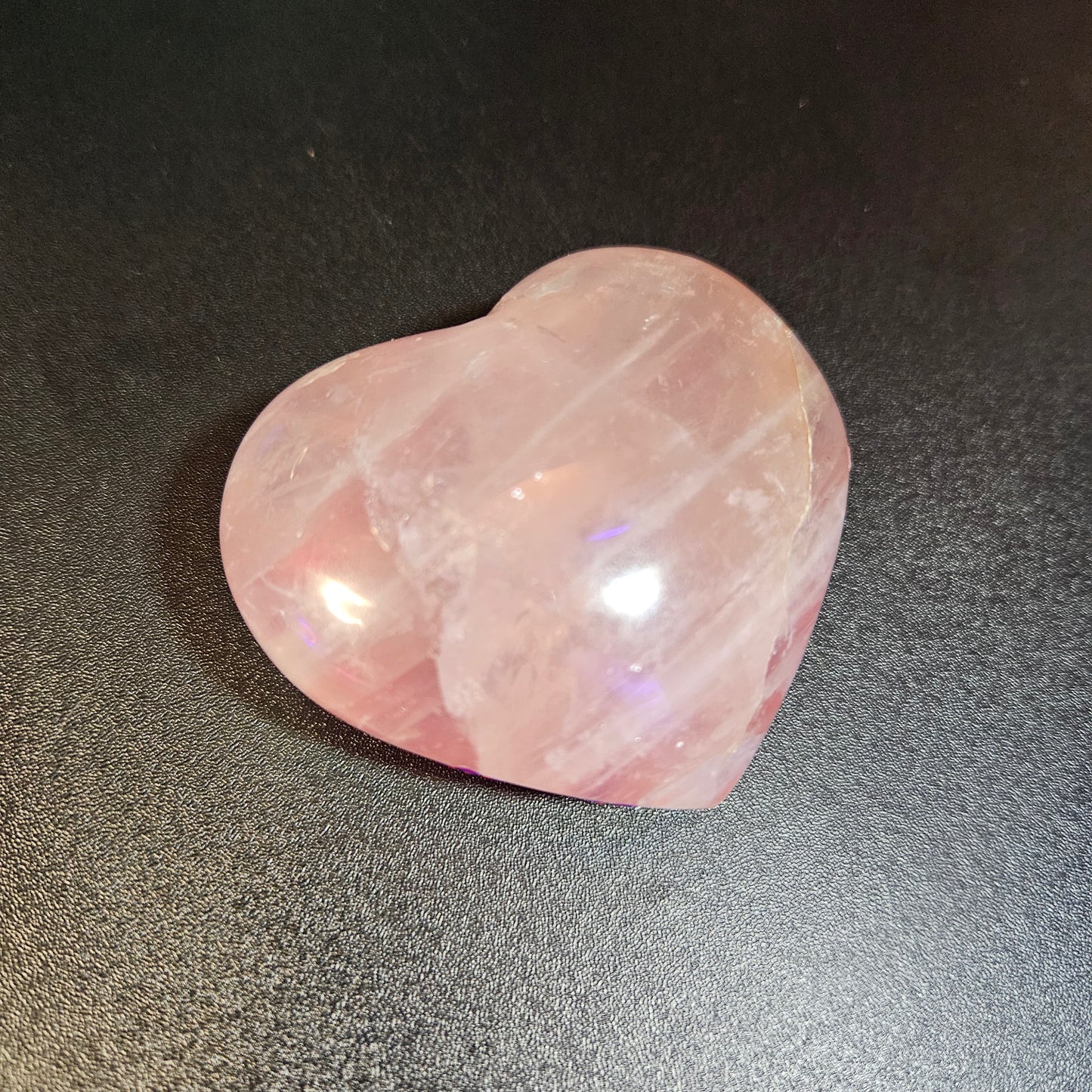 Rose Quartz - Meditation Heart Stone (UV reactive)