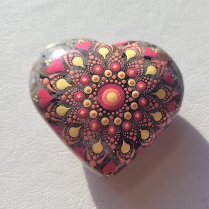 Emberlite - Meditation Heart Stone (UV reactive) - Bdotartsy