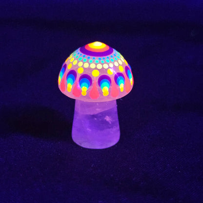 Mini Carved Mushroom - UV/Glow
