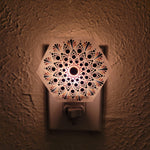 Charger l&#39;image dans la galerie, Selenite nightlight - Hexagon - Bdotartsy
