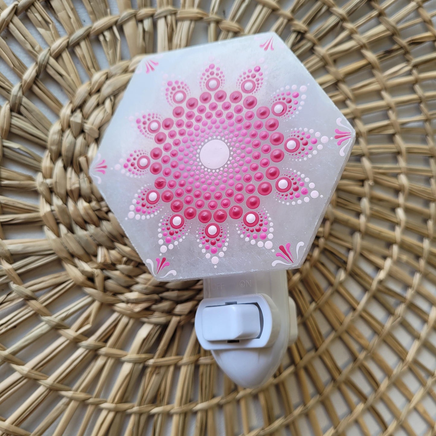 Selenite nightlight - Hexagon Pink - Bdotartsy