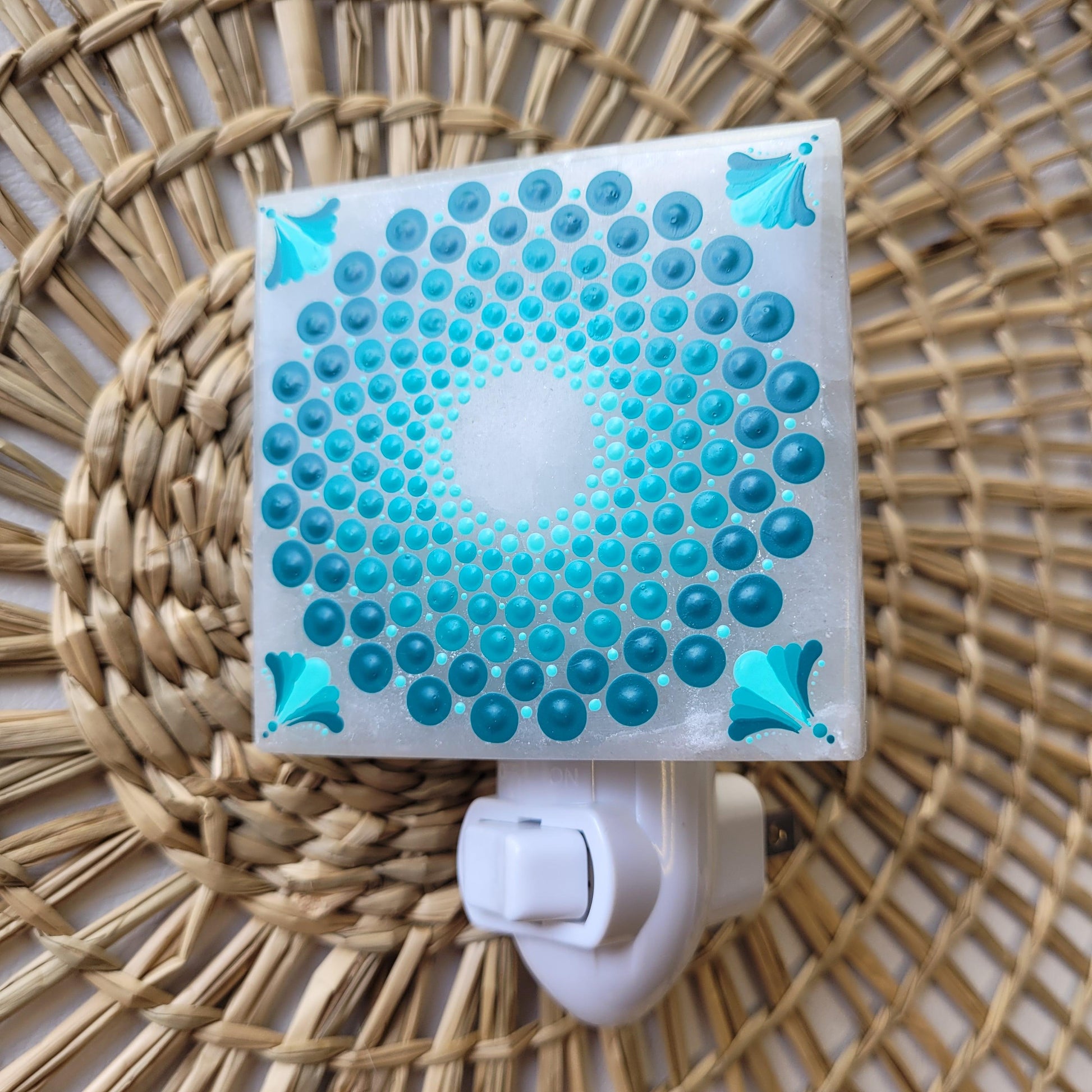 Selenite nightlight - Teal Square - Bdotartsy