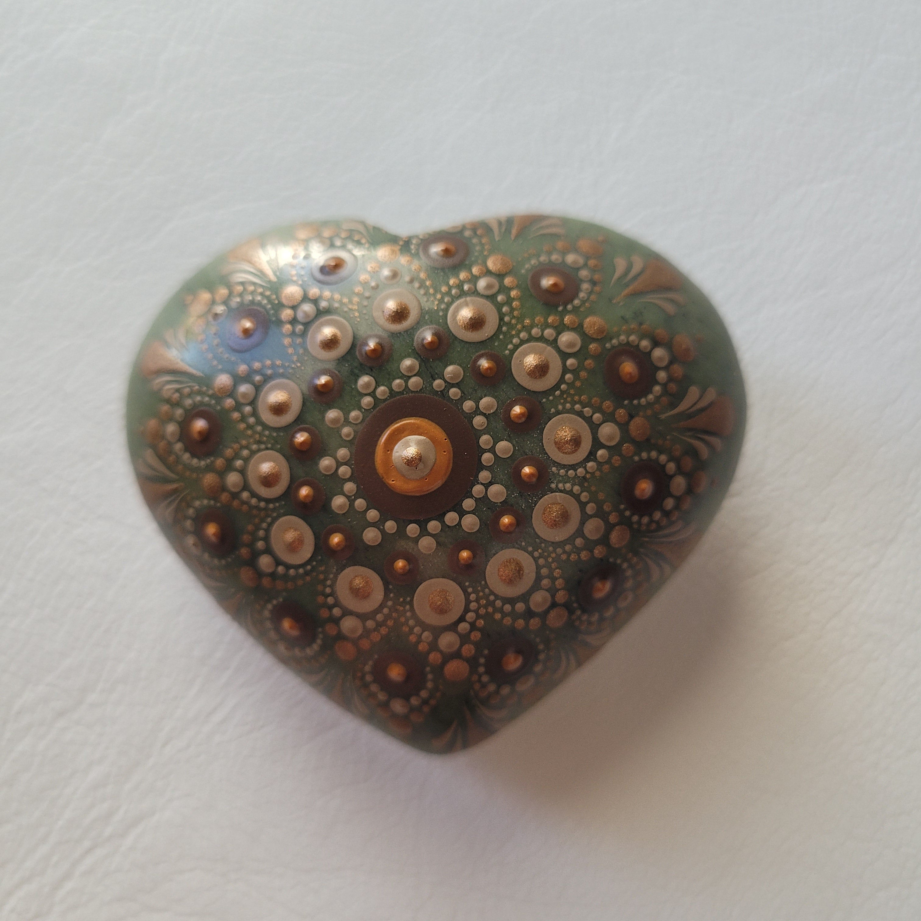 Jade - Meditation Heart Stone