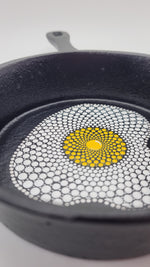 Cargar imagen en el visor de la galería, Fried Egg Mandala
